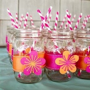 Hawaiian Bridal Shower, Luau Bridal Shower, Hawaiian Baby Showers, Festa Moana Baby, Luau Baby Showers, Orange Baby Shower, Luau Birthday Party, Beach Bridal Showers, Hawaiian Luau Party