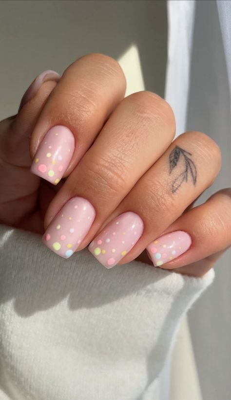 Easter nails, pastel nails, mismatched Easter nails, Easter nail art designs, easter nail ideas, easter nail designs, pastel nails, pastel nail ideas, flower nails, bunny nails, easter egg nails Easter Nails Pastel, Nails Mismatched, Egg Nails, Easter Nail Art Designs, Mermaid Nail Art, Pastel Nail Art, Nails Easter, Dot Nails, Almond Nail Art