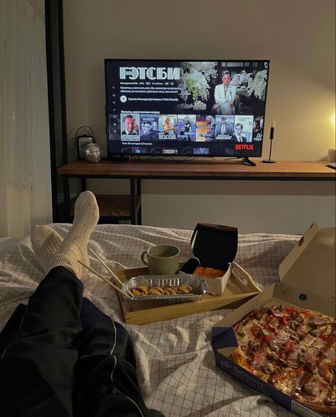 Watch Tv Aesthetic, Movie Night Room, Keep Grinding, Happy Alone, Northern England, While You Were Sleeping, Living Alone, Apartment Aesthetic, Comfy Sofa