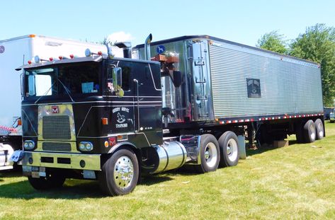 Marmon Trucks, Cabover Trucks, Truck Company, Classic Tractor, Cab Over, Antique Trucks, Show Trucks, Trucking Companies, Peterbilt Trucks