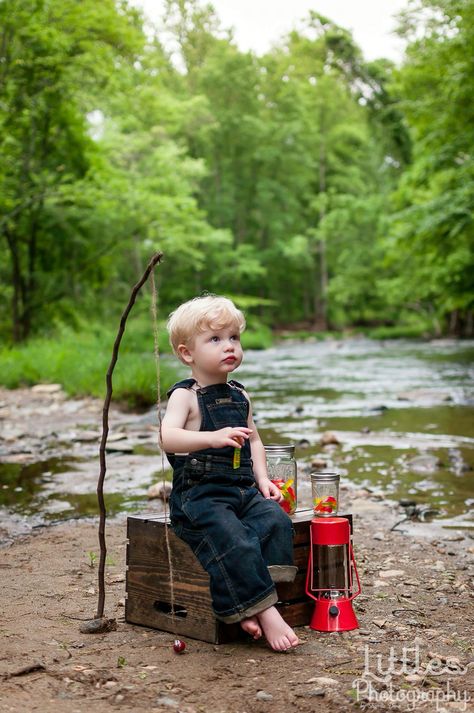 Gone fishing mini session. Children's photography. Baby boy photography. DIY props. ©Littles Photography. Fishing Photo Shoot, Baby Boy Photo Shoot Ideas, Mini Photo Sessions, Toddler Photoshoot, Boy Photo Shoot, 1st Birthday Pictures, Photography Mini Sessions, Diy Props, Baby Photoshoot Boy