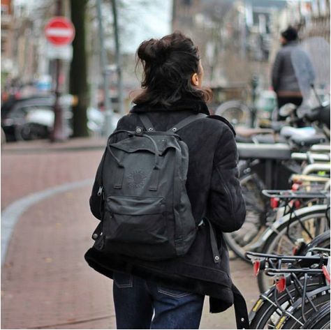 Re Kanken, Buckets, Minimal Fashion, New Technology, Urban Fashion, Plastic Bottles, New Life, Fashion Backpack, Street Style