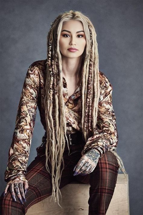 Synthetic Dreads Hairstyles, Dreads Styles For Women, Dreadlocks Girl, Blonde Dreadlocks, Blonde Dreads, Dreads Girl, Beautiful Dreadlocks, French Montana, Hippie Hair