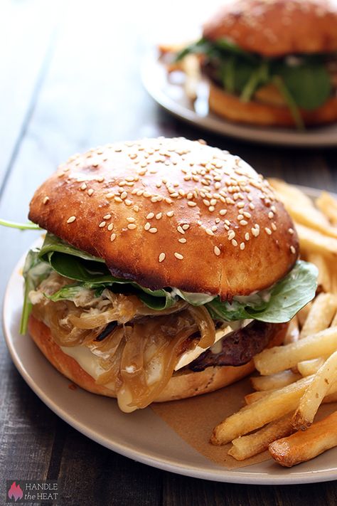 French Bistro Burgers with brie cheese, caramelized onions, arugula, and garlic mayo. Best Burger Recipe, Garlic Mayo, Bistro Food, Gourmet Burgers, Hamburger Recipes, Brie Cheese, Burger And Fries, Burgers Sandwiches, French Bistro