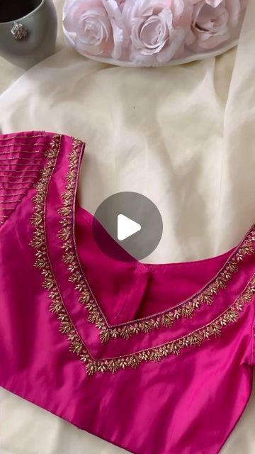 2,350 likes, 4 comments - weddingblouses on October 11, 2023: "Bridal blouse inspiration 😍 Designer @amarillydesignerstudio . #bridalwear #bridalbouse #embroideryblouse #embroidery #blouse #desig..." Lehanga Blouse Designs Latest Women, Simple Embroidery Blouse Designs, Simple Embroidery Blouse, Blouse Back Designs Latest, Simple Embroidery Designs Blouse, Blouse Inspiration, Indian Lehenga Choli, Tamil Wedding, Simple Embroidery Designs