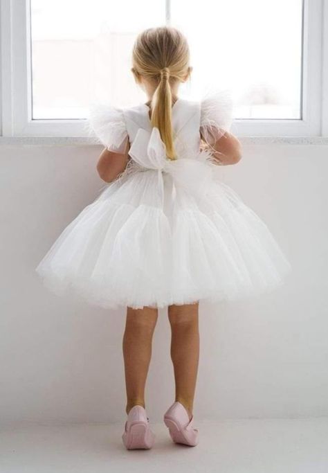 Short Flower Girl Dresses, Flower Girl Dresses Simple, Modern Flower Girl Dresses, Legal Wedding, Unique Flower Girl Dresses, Tutu Flower Girl Dress, Wardrobe Interior, Kids Wedding, Flower Girl Dresses Tutu