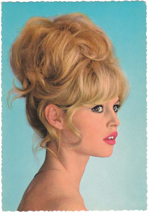 Brigitte Bardot Hairstyle, Bardot Hairstyle, 70's Hairstyles, 70s Hairstyle, 70s Hairstyles, Bardot Hair, 1960s Hair, 60s Hair, 70s Hair