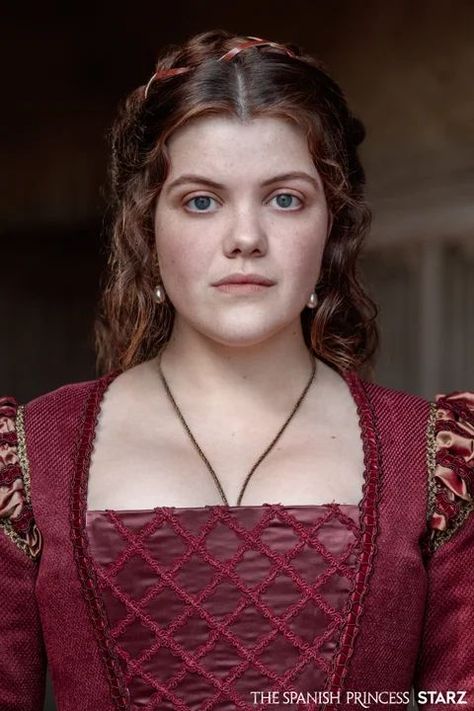 Georgie Henley The Spanish Princess, Tudor Queen, Margaret Tudor, The Spanish Princess, Laura Carmichael, Tudor Dress, Spanish Princess, Georgie Henley, Queen Of Scots