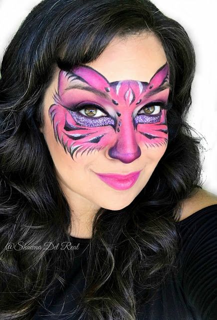 Shawna D. Make-up: Pink kitty face painting mask Cat Face Paint, Make Up Pink, Kitty Face Paint, Animal Face Paintings, Face Painting Tips, Adult Face Painting, Girl Face Painting, Kitty Makeup, Face Painting Tutorials