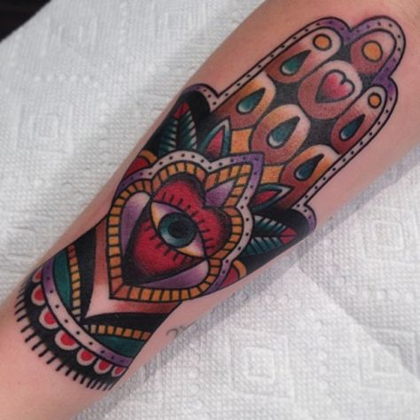 She wanted it to be colorful #hamsa #hand #tattoo #traditional #colorful #colourful #ilovemyjob Hand Tattoo Traditional, Tattoo Designs Traditional, Hamsa Hand Tattoo, Small Shoulder Tattoos, Hamsa Tattoo, Small Flower Tattoos, Tattoo Traditional, Trendy Tattoo, Traditional Tattoo Design