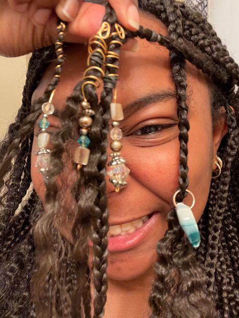 Fairy Core Hair Accessories, Dreads With Jewellery, Crystals In Dreads, Crystals In Braids, Dreads With Crystals, Hair Charms For Braids, Spiritual Hair, Trinket Hair, Avatar Ocs