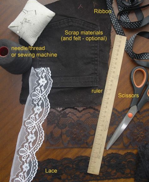 jabot00 Jabot Tutorial, Colonial Costume, Free Sewing Tutorials, Diy Cape, Punk Diy, Diy Corset, Victorian Shirt, Winter Projects, Collars Diy