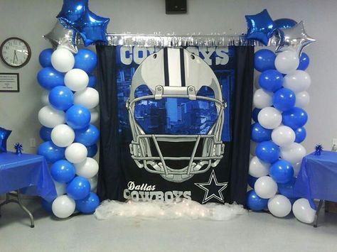 Dallas Cowboy bday party Dallas Cowboys Birthday Party, Dallas Cowboys Wedding, Dallas Cowboys Baby Shower, Cowboy Birthday Party Decorations, Dallas Cowboys Cake, Dallas Cowboys Theme, Dallas Cowboys Birthday, Dallas Cowboys Party, Football Themed Party