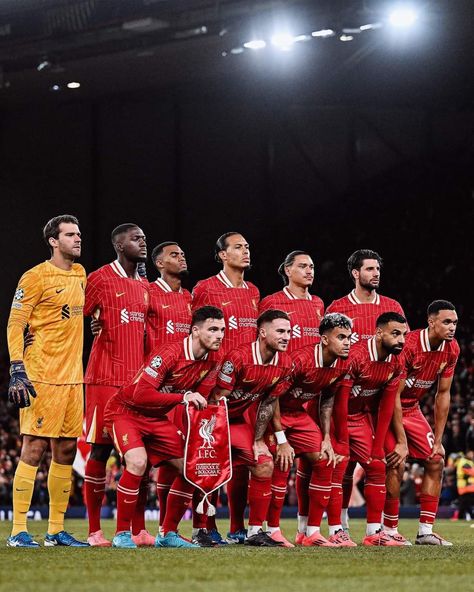 Liverpool Football Team, Liverpool Squad, Liverpool Football Club, Soccer Pictures, Liverpool Football, English Premier League, Liverpool Fc, Bologna