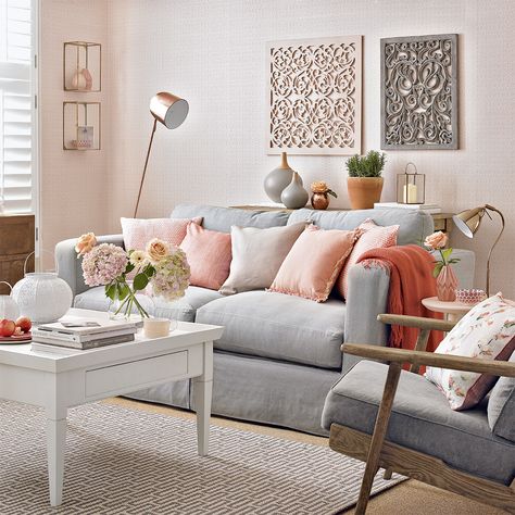 Modern peach and grey living room with fretwork panels Peach Living Rooms, Room Color Design, Good Living Room Colors, Living Room Colour Schemes, Bold Living Room, Grey Bedroom Decor, Living Room Decor Gray, Living Room Color Schemes, Trendy Living Rooms