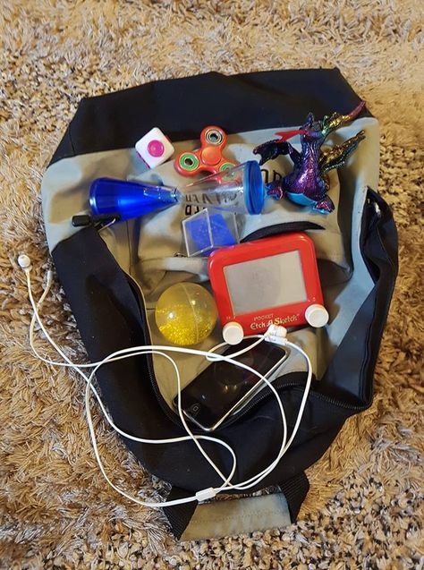 How to Pack a Grab-Bag for a Special Needs Kid Night To Shine, Parent Advice, Scorpio Rising, Sensory Bag, Activity Bags, Survival Bag, Emergency Bag, Inside My Bag, Sensory Tools