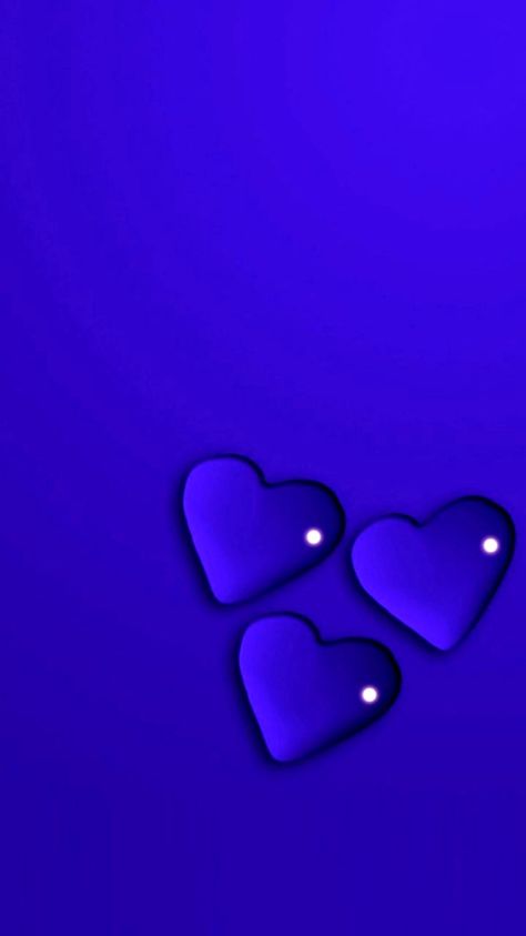 Azul  Cor do mar cor do céu  Tom de azul Royal Blue Aesthetic Wallpaper, Royal Blue Wallpaper, Heart Aesthetic, Royal Blue Background, Everything Is Blue, Clear Gel, Blue Hearts, Blue Dream, Purple Background