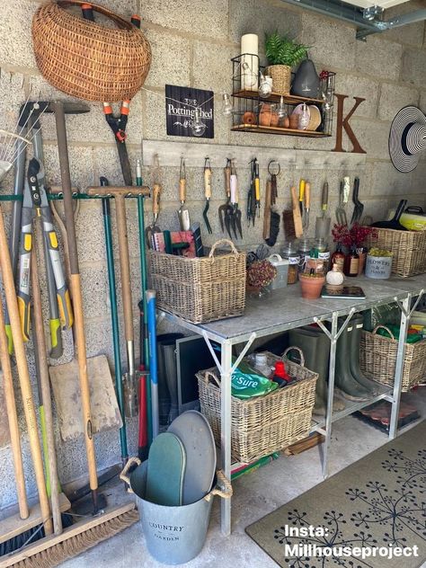 Potting Shed Interior Ideas, Garden Storage Ideas, Cottage Garden Sheds, Garden Shed Interiors, Garage Storage Inspiration, Shed Makeover, Storage Shed Organization, Shed Interior, Garden Organization