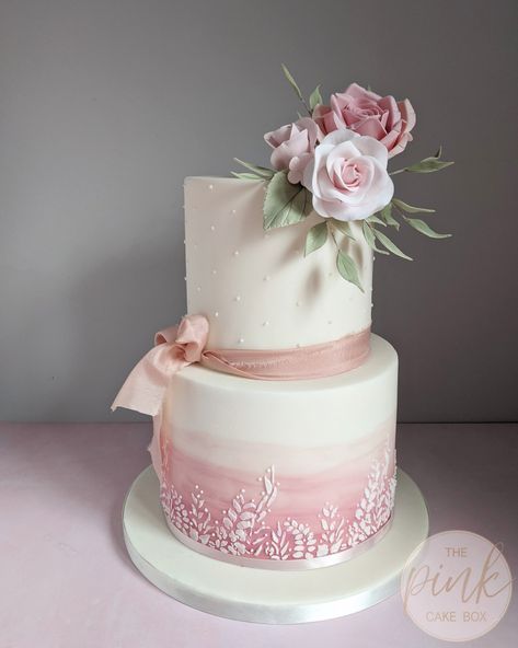 Elegant Pink Cake, Wedding Cake Pink Flowers, Pink And White Wedding Cake, Sparkle Wedding Cakes, Wedding Cake Pink, Blush Pink Wedding Cake, Classy Wedding Cakes, Wedding Cake Designs Simple, 25 Anniversary Cake