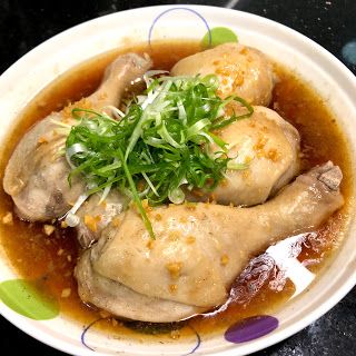 Min's Kitchen: Simple steamed chicken with garlic Steamed Chicken Drumsticks, Steamed Chicken Breast, Steam Chicken Recipe, Steam Chicken, Chicken Big, Steam Oven Recipes, Chicken With Garlic, Chicken Menu, Steamed Chicken