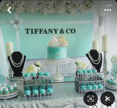 Breakfast At Tiffany's Brunch, Tiffany And Company Bridal Shower Ideas, Tiffany And Co Birthday Party Ideas, Tiffany And Co Birthday Party, Breakfast At Tiffanys Birthday Theme, Tiffany And Co Birthday, Tiffany Co Party Ideas, Tiffany Theme Party, Breakfast At Tiffanys Party Ideas