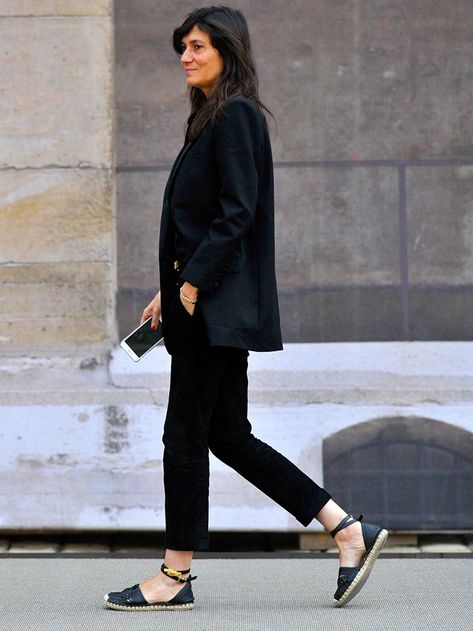 castañer espadrilles: french vogue editor emmanuelle alt wearing espadrilles Emmanuelle Alt Style, Espadrilles Outfit, Castaner Espadrilles, Most Popular Shoes, French Vogue, Emmanuelle Alt, Summer Shoe, Black Espadrilles, Couture Week