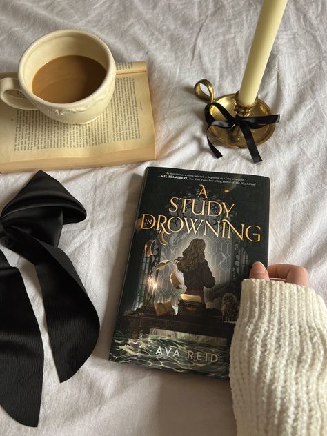 a study in drowning by ava reid, dark academia aesthetic, bookstagram Bookstagram Inspiration Aesthetic, Books Aesthetic Pics, Fall Book Aesthetic, Aesthetic Bookstagram, Cozy Books, Bookstagram Ideas, Book Presentation, Book Photos, Reading Motivation