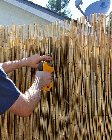 Bamboo Screening Fence, T Post Fence, Reed Fencing, Cedar Wood Fence, Rolled Fencing, Bamboo Privacy, Bamboo Screening, Fencing Material, Bamboo Poles