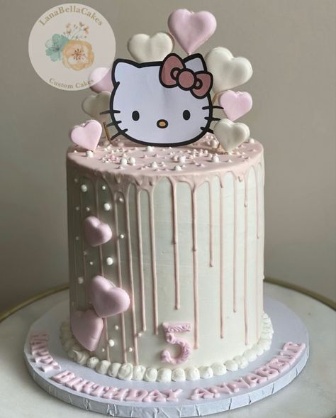 #hellokittycake #cake #hellokittycollection Hello Kitty Mini Cake, Spa Birthday Cake, Hello Kitty Fondant, Bolo Da Hello Kitty, Hello Kitty Birthday Cake, Doll Birthday Cake, Teen Cakes, Hello Kitty Birthday Party, 50th Bday