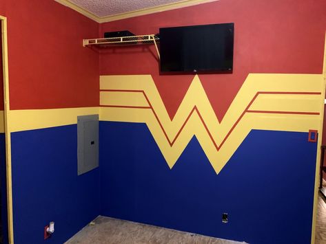 Wonder Woman Room Ideas, Wonder Woman Decor, Wonder Woman Decorations, Wonder Woman Workout, Summer Lesson Plans, Summer Lesson, Earthship Home, Daughter Bedroom, Ladies Room