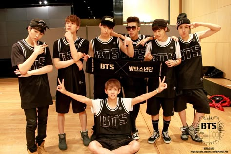 BTS 2013 Bts Predebut, Bts Group Photos, Bts Ot7, About Bts, Bts Pics, Bts Group, Album Bts, Boy Scouts, Foto Bts