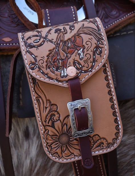 Leather Tooling Ideas, Western Hand Tooled Bags For Daily Use, Tooled Leather Jewelry Case, Hand Tooled Leather Pouch Wallet, Western Hand Tooled Travel Bag, Tooled Leather Thunderbird, Diy Leather Working, Handmade Leather Work, Cowhide Handbags