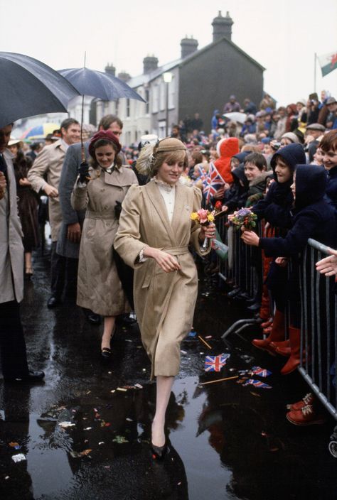 Princess Diana Fashion, Princess Diana Photos, Princess Diana Pictures, Lady In Waiting, Princes Diana, Diana Fashion, Charles And Diana, Lady Diana Spencer, Princess Margaret