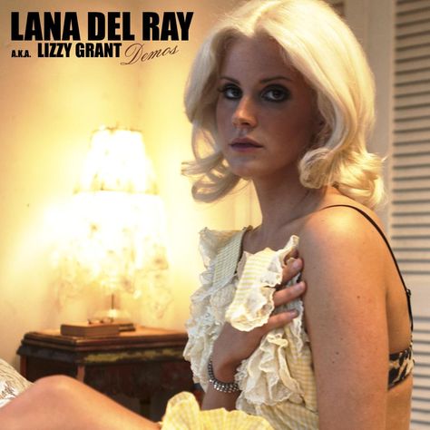 Lana Del Rey Lizzy Grant, Lizzy Grant, Lana Del Rey, A Woman, Bed, Hair, White