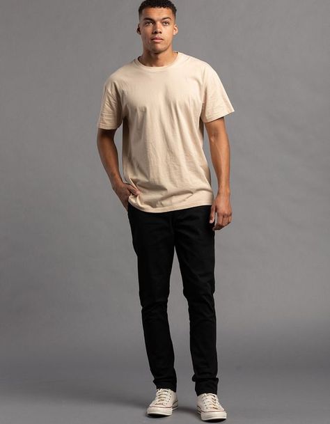 In general the cross is beautiful but it does not reach the solid five due to a casting defect in the lower left part of the cross contour. Tapered Pants Outfit, Black Pants Outfit Men, Outfits Moodboard, Cross Contour, Black Chinos Men, Chinos Men Outfit, Fashion Guys, Mens Taper, Black Chino Pants