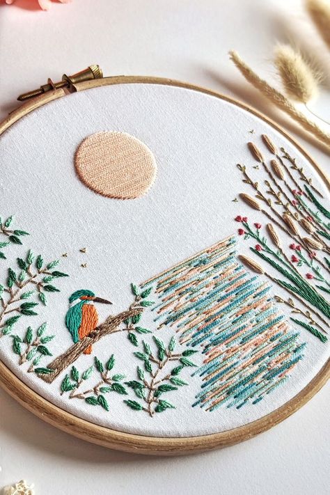 Lake Embroidery, Art Wreath, Embroidery Wall Art, Diy Craft Kit, Framed Embroidery, Wall Art Unique, Hoop Embroidery, Embroidery Stitches Tutorial, Bird Theme