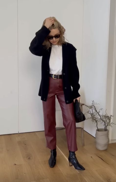 Burgundy Leather Pants Outfit Winter, Bordo Pants Outfits, Burgundy Leather Trousers Outfit, Burgundy Pants Outfit Winter, Burgundy Leather Pants Outfit, Burgundy Trousers Outfit, Wide Leg Leather Pants Outfit, Burgundy Leather Pants, Cherry Pants