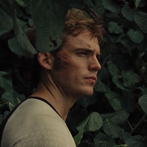 Sam Calfin, Sam Claflin Finnick, Finnick Odair Sam Claflin, Hunger Games Finnick, Hunger Games Cast, Hunter Games, Finnick Odair, Sam Claflin, Hunger Games 3