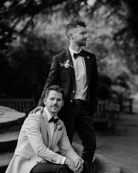 An epic wedding of two gay LGBT legends @wollatonhall Wedding Reception Sunglasses, Gay Picture Ideas Men, Gay Couple Photoshoot, Gay Men Photography Poses, Gay Couple Wedding Photo Ideas, Gay Wedding Photography, Gay Wedding Photos, Marriage Photos, Queer Weddings