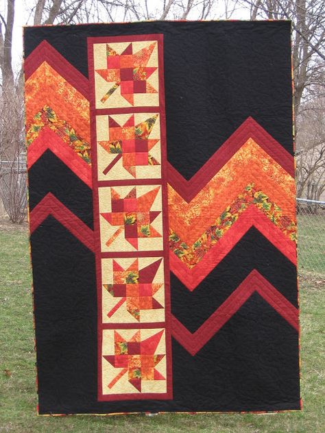 Fall Quilt Patterns, Quilt Modernen, Straight Line Quilting, Quilt Sewing Patterns, Quilt Festival, Fall Quilts, Winter Quilts, Quilt Block Pattern, Foundation Paper Piecing