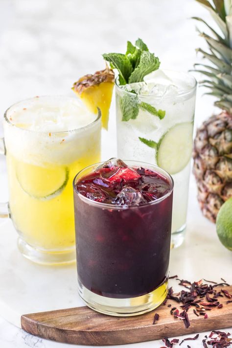 Homemade Soda Syrup, Pineapple Agua Fresca, Sparkling Water Recipes, Sparkling Water Drinks, Recipes Pineapple, Flavored Waters, Hey Bartender, Pineapple Mint, Flavored Sparkling Water