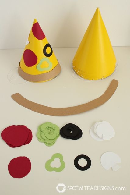 Pizza Party 2nd Birthday, Diy Pizza Party Decorations, Create Your Own Pizza, Pizza Party Games, Birthday Pizza Party, Pizza Party Decorations, Kids Pizza Party, Pizza Party Ideas, Pizza Birthday Party