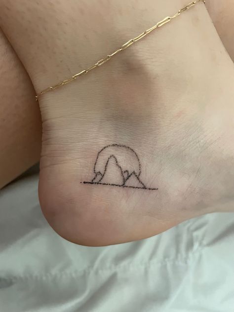 sun mountains tattoo stick and poke diy granola girl simple minimalistic Mountain Stick And Poke, Sun Mountain Tattoo, Stick And Poke Tattoo, Stick N Poke Tattoo, Poke Tattoo, Mountain Tattoo, Stick And Poke, Tattoo Ideas, Sun