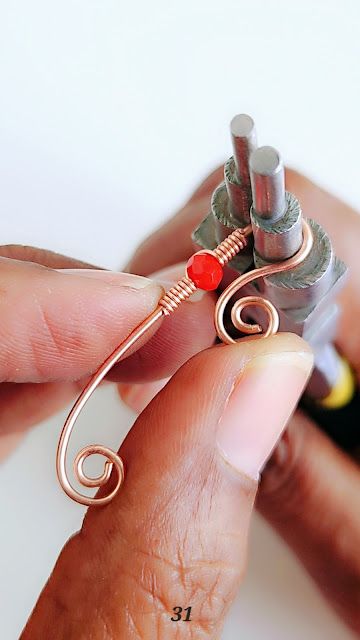 Wire Earrings Diy Tutorials, Easy Jewelry Making Ideas Step By Step, Wire Wrapped Jewelry Beginner Tutorial, Jewelry Making Tutorials Step By Step, Wire Wrapped Jewelry Beginner, Easy Wire Wrapping Stones, Beaded Jewelry Tutorials Step By Step, Bead Wrapping, Wire Jewelry Diy Tutorial