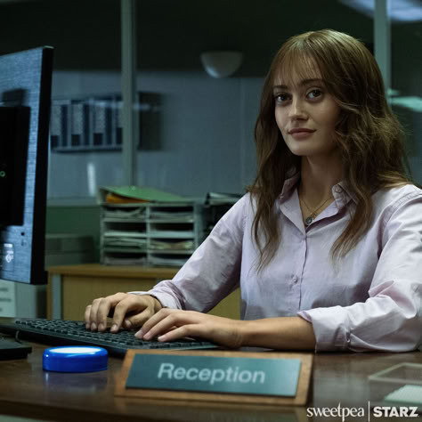 Ella Purnell stars in brand-new thriller #Sweetpea, coming to STARZ and Sky 10 October. Sweetpea Ella Purnell, Ella Purnell Sweetpea, Rhiannon Lewis, Sit Next To Me, Sagittarius Personality, Courtney Eaton, Ella Purnell, The Quiet Ones, 10 October