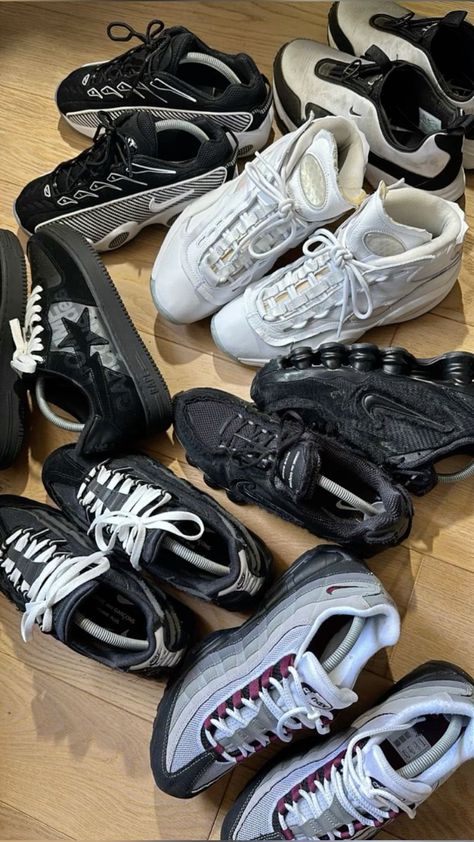 #Jewelry #Fashion #Gemstone #JewelryDesign #JewelryAddict #Style #HandmadeJewelry #JewelryLovers #StatementJewelry #Accessories Nike Shox Tl, Nike 95, Reebok Question Mid, Reebok Question, Black Nike Air Max, Mode Shoes, Comme Des Garcons Black, Dr Shoes, Shoes Outfit Fashion