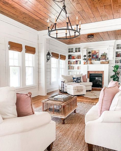 Thrifted Decor, Southern Cottage, Plank Ceiling, Living Tv, Cottages And Bungalows, Farmhouse Inspiration, Wood Ceiling, Pine Floors, Wood Ceilings