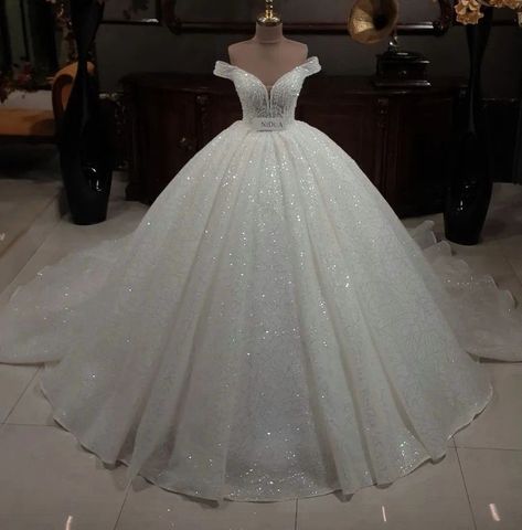 Elegant Wedding Dress Ballgown, Disney Fairytale Wedding Dress, Puffy Wedding Dresses, Glam Wedding Dress, Glitter Wedding Dress, Big Wedding Dresses, Sparkly Wedding Dress, Wedding Dresses Cinderella, Sparkle Wedding Dress