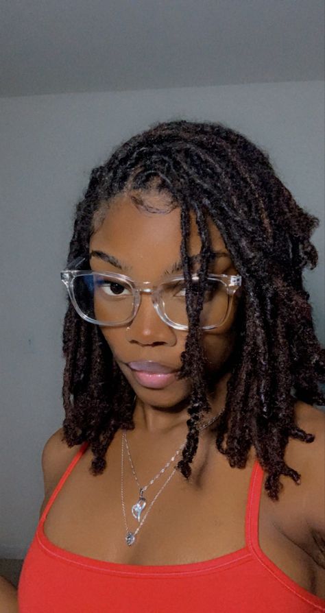 Brick Loc Pattern, Dreads For Women Black, Type 4 Locs, Small Locs Black Women Styles, Smedium Locs Black Women, Cute Locks Hairstyles, Loc Types For Women, Female Locs Hairstyles, Locs On 4b Hair