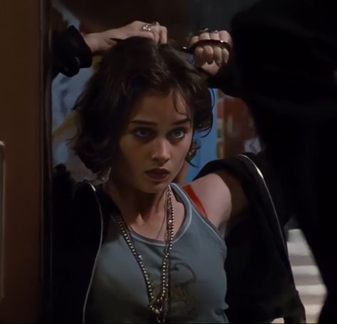 Robin Tunney Empire Records, Deb Empire Records, Debra Empire Records, Aj Empire Records, Empire Records Aesthetic, 1998 Aesthetic, 1995 Aesthetic, Movie Pfp, Records Aesthetic